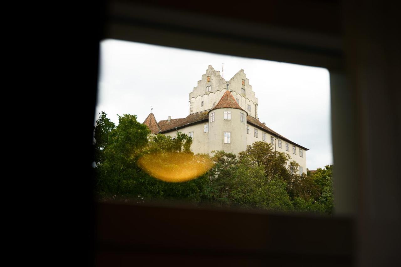 Hotel Wilder Mann Меерсбург Екстериор снимка