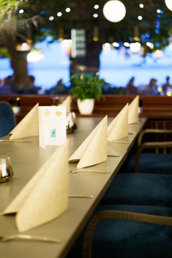Hotel Wilder Mann Меерсбург Екстериор снимка